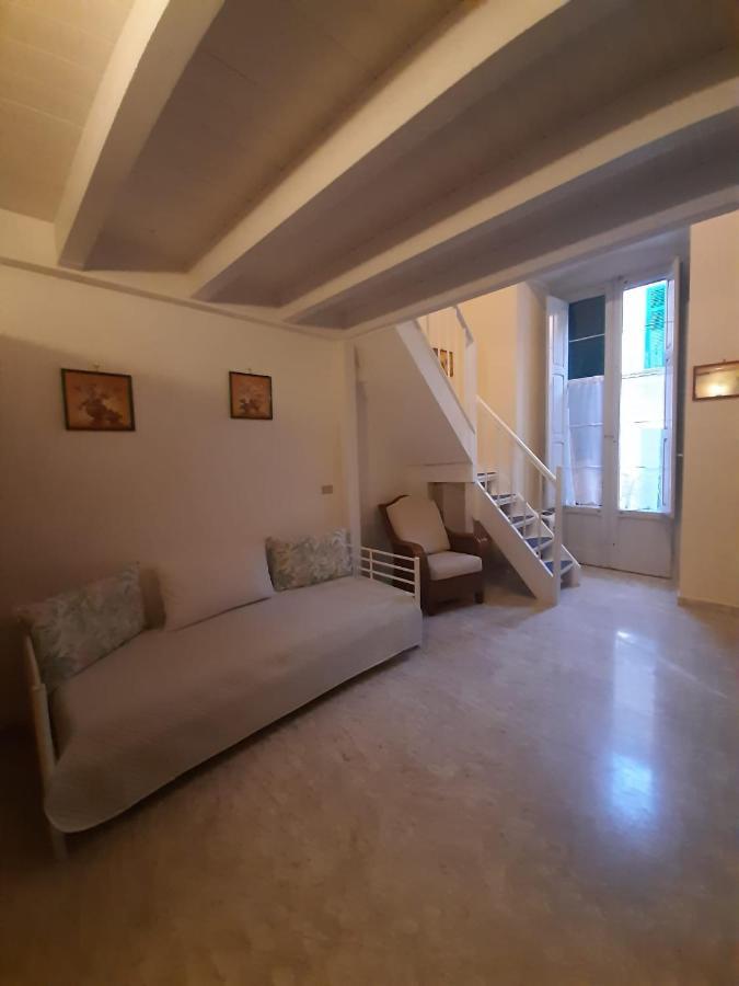 Holiday House Nel Cuore Di 바리 외부 사진