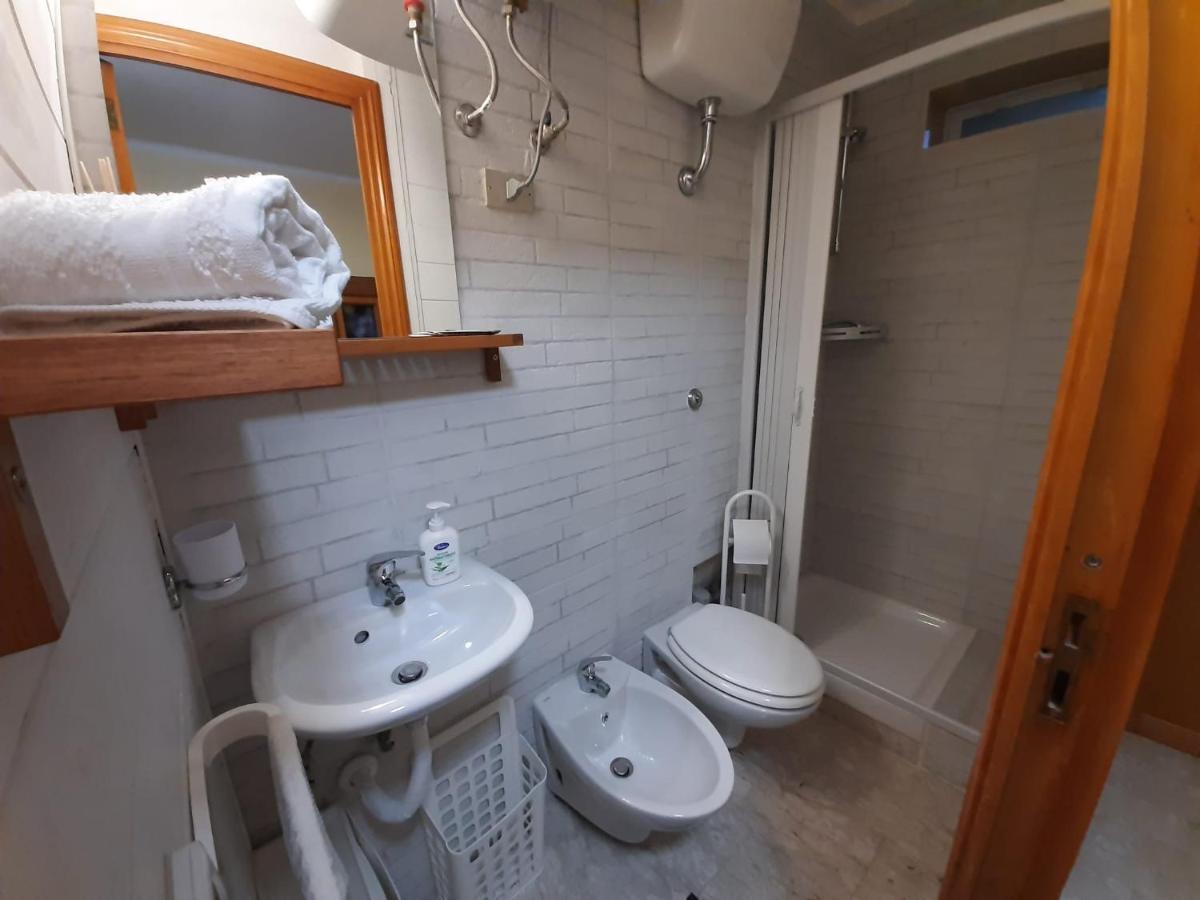 Holiday House Nel Cuore Di 바리 외부 사진